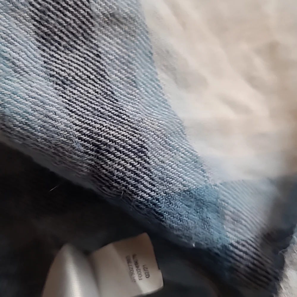 Universal thread  flannel shirt - Picture 4 of 6